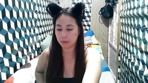 Trixie online show from April 1, 2:14 pm