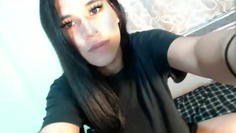 Ayesha online show from February 8, 5:05 pm