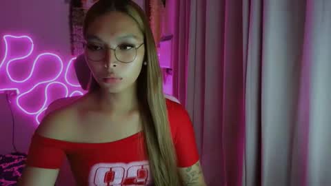 HI IM TAMIRA LOOKING FOR SERIOUS RELATIONSHIP online show from March 23, 2:45 pm