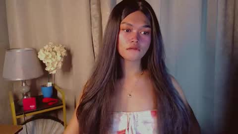 Kianna online show from December 15, 6:35 pm