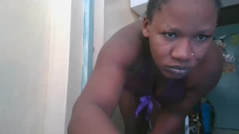 asscluupper online show from December 1, 12:19 pm