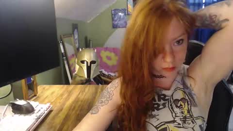 AstraeaSiren online show from April 10, 5:19 pm