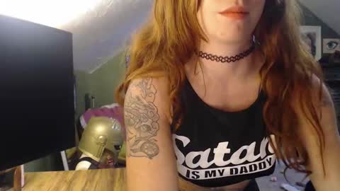 AstraeaSiren online show from October 31, 5:39 pm