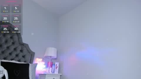 Athena online show from October 3, 8:03 pm