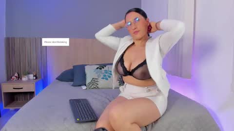 Atenea online show from September 24, 11:31 am