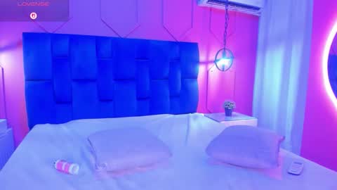 Athenea online show from February 20, 4:33 am