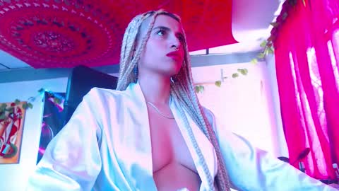 Atenea online show from October 24, 2:02 pm