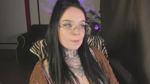 online every day between 10am-23pm online show from October 14, 3:03 pm