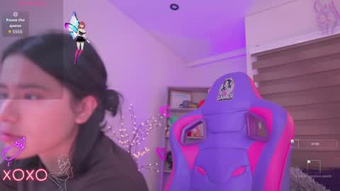 aura_rouss online show from September 30, 1:17 pm