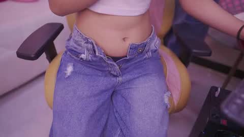 aura_rouss online show from December 22, 11:52 pm