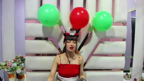 aurora online show from December 31, 2:03 pm