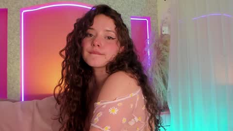 Aurora online show from December 19, 7:40 pm