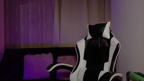 aurora_collins08 online show from October 16, 5:26 pm