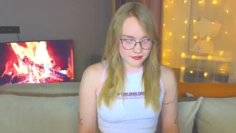 Kate online show from December 21, 4:03 pm