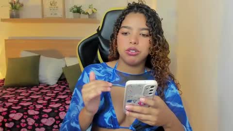aurora_rodriguez online show from September 10, 12:38 pm