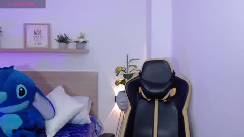 aurora_rodriguez online show from December 11, 12:02 pm