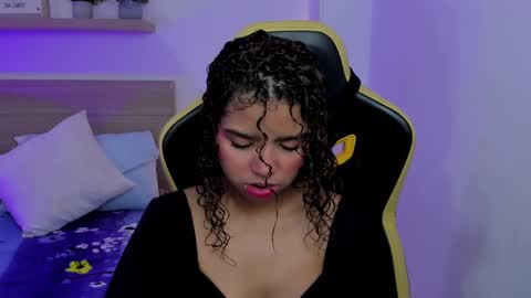 aurora_rodriguez online show from January 8, 12:26 pm