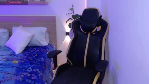 aurora_rodriguez online show from December 28, 12:24 pm