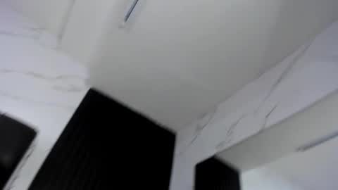 Aurora online show from February 20, 6:26 am