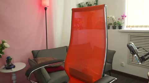 aurorawrenfield online show from April 25, 4:26 am