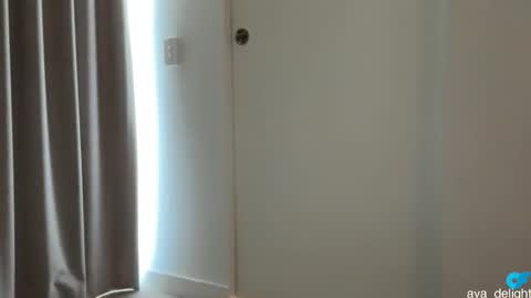 Ava  online show from October 4, 1:55 am