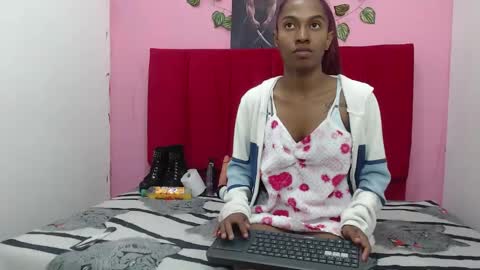 avalericherrycm101 online show from February 17, 2:20 am