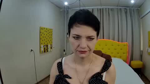 avasaturnian online show from January 19, 7:59 am