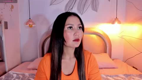 avawhiite online show from March 11, 11:44 am