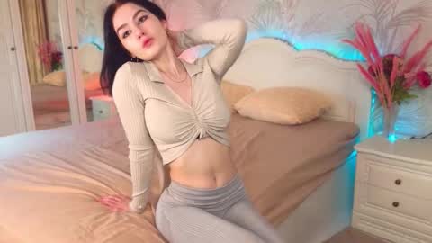 aveloria online show from October 5, 5:51 pm