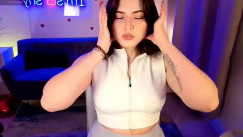 Avery online show from February 17, 9:47 pm