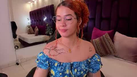 Avril  online show from November 27, 11:57 am