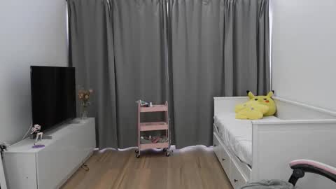 katy online show from February 14, 9:39 pm