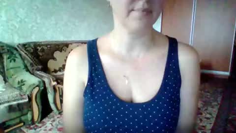 awesomeladyy online show from November 9, 9:38 am