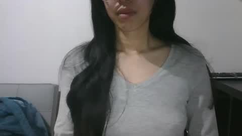 axue online show from February 22, 10:37 pm