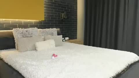 Ayabellle online show from February 21, 9:43 pm