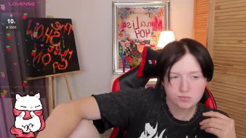 ayaks online show from September 12, 3:41 pm