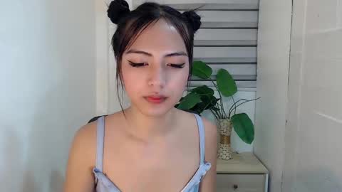 ayalvrs18 online show from February 18, 6:37 am