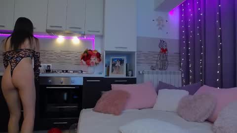 Ayanna online show from February 1, 1:34 am