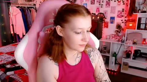 Ayla hill online show from November 26, 7:26 pm