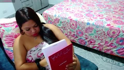 aynara_kiss online show from April 9, 7:25 am