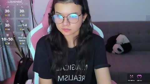 Azu  online show from March 26, 12:46 am