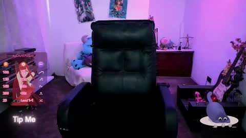   online show from March 27, 8:09 pm