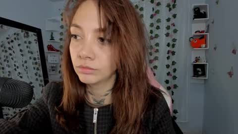 azumi saan online show from December 2, 2:02 am