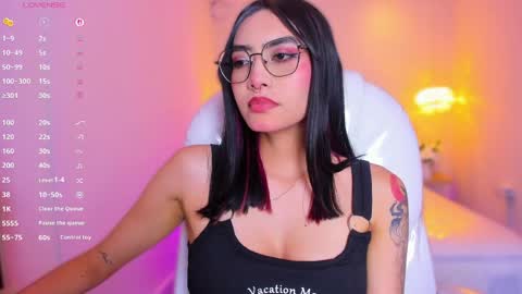 Azura online show from April 18, 12:02 am