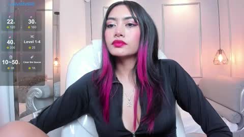 Azura online show from February 17, 9:00 pm