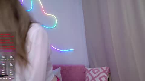 b4by_emilia online show from April 15, 12:06 pm