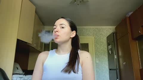 Caroline online show from May 27, 9:28 am