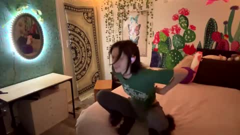 Fern Browning online show from January 1, 2:41 am