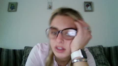 baby_girls2224 online show from January 12, 2:22 pm