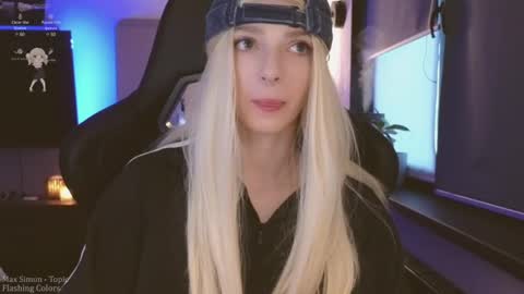 baby gopn1k online show from February 4, 6:04 am